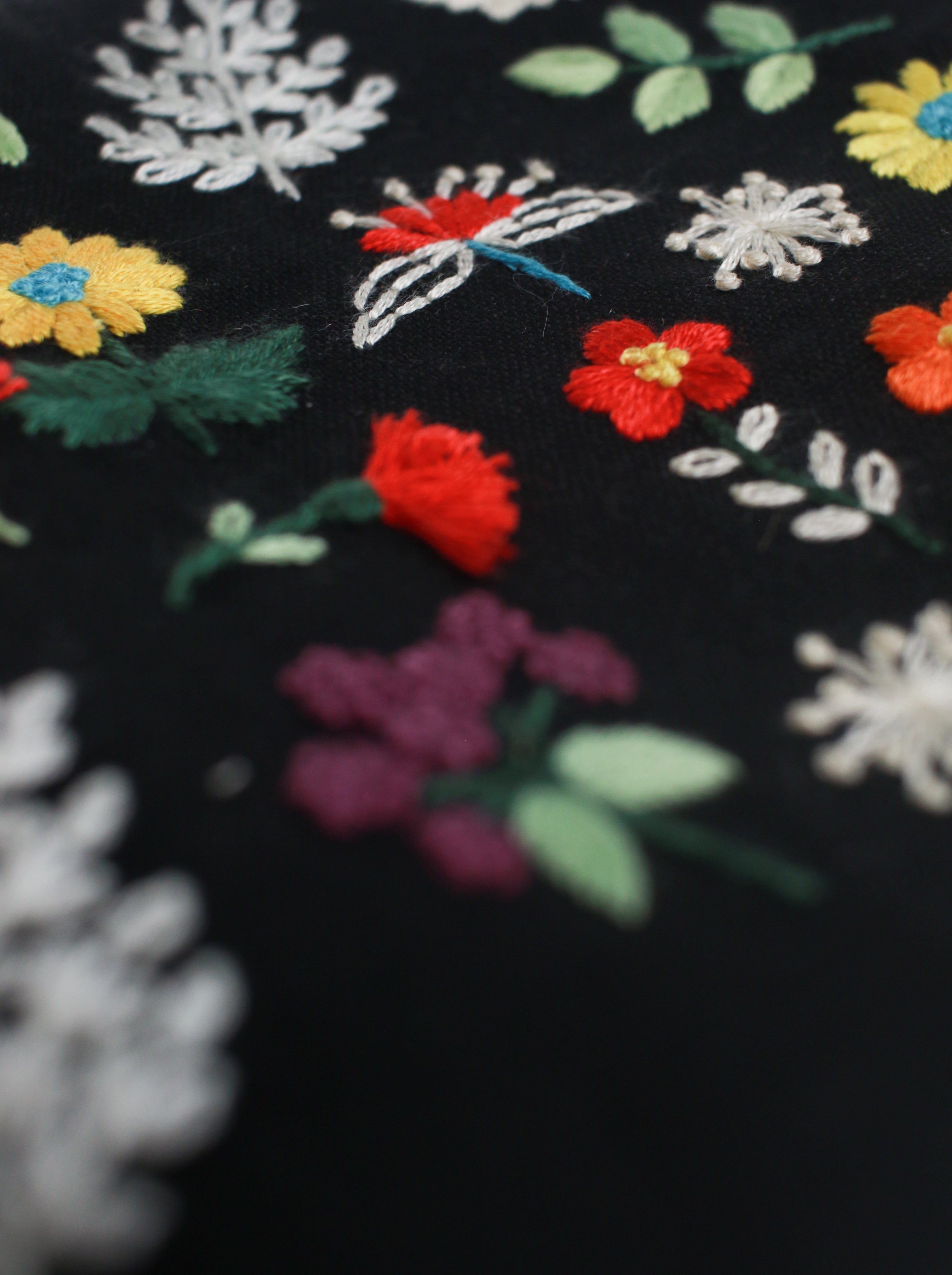 Flower Embroidered Cosmetics Bag