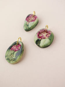 (Pre-order) November Chrysanthemum Birth Flower Charm Necklace
