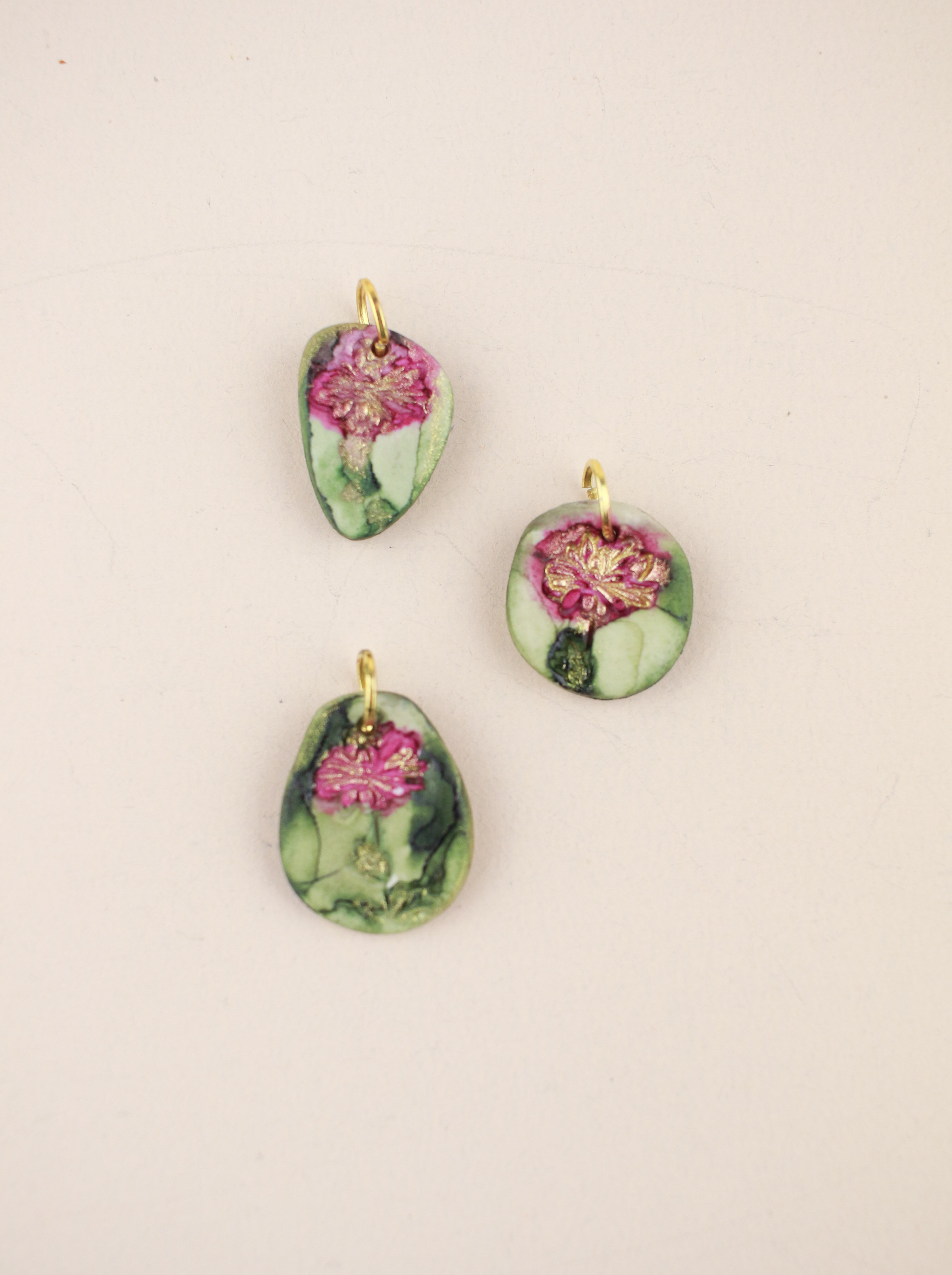 (Pre-order) November Chrysanthemum Birth Flower Charm Necklace