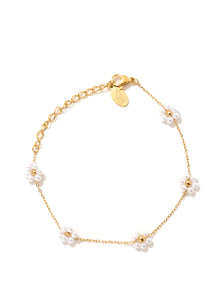Pearl Daisy Bracelet | Nikki Smith