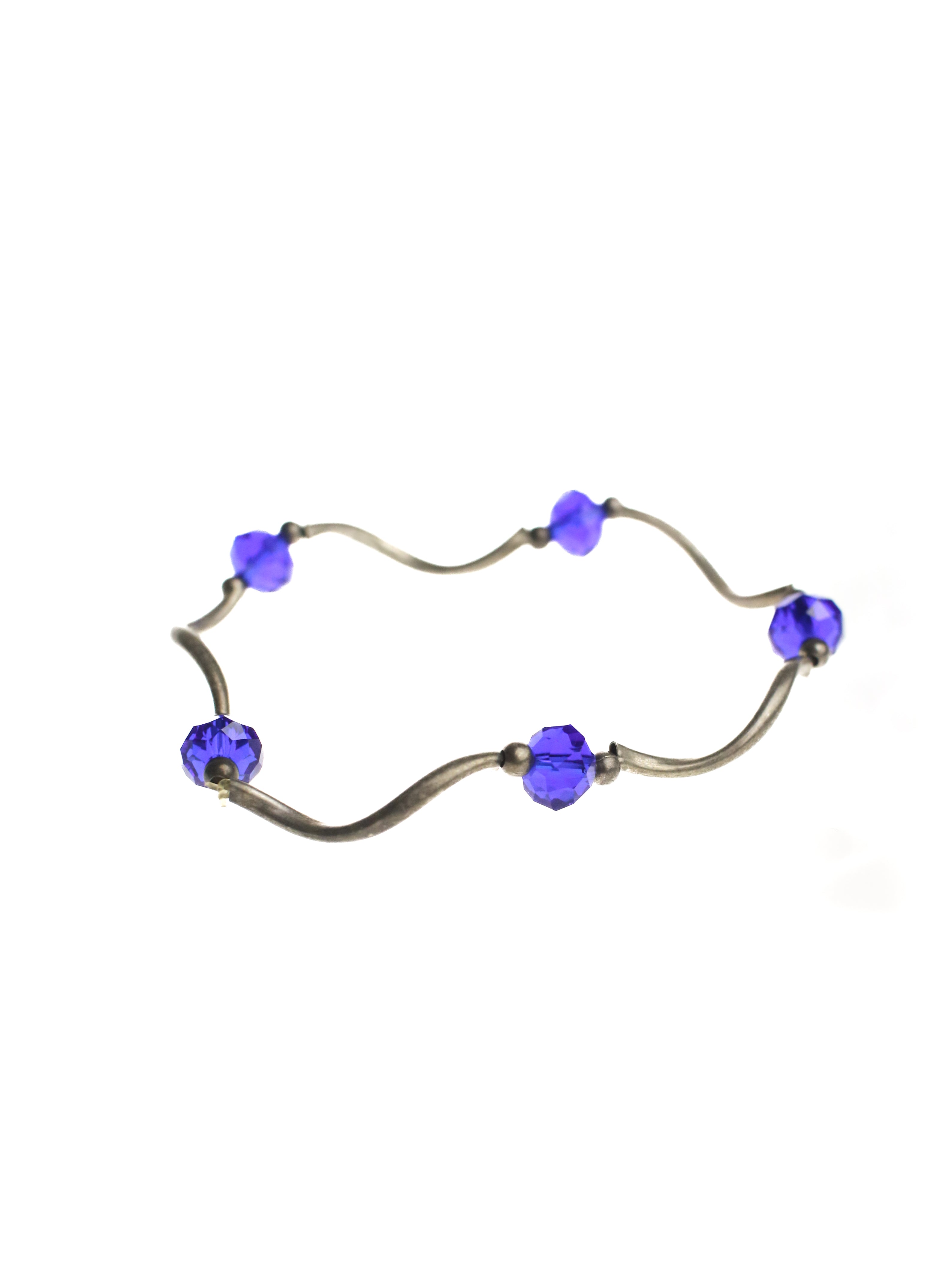 Wavy Blue Bead Bracelet | Whit's Vintage Picks