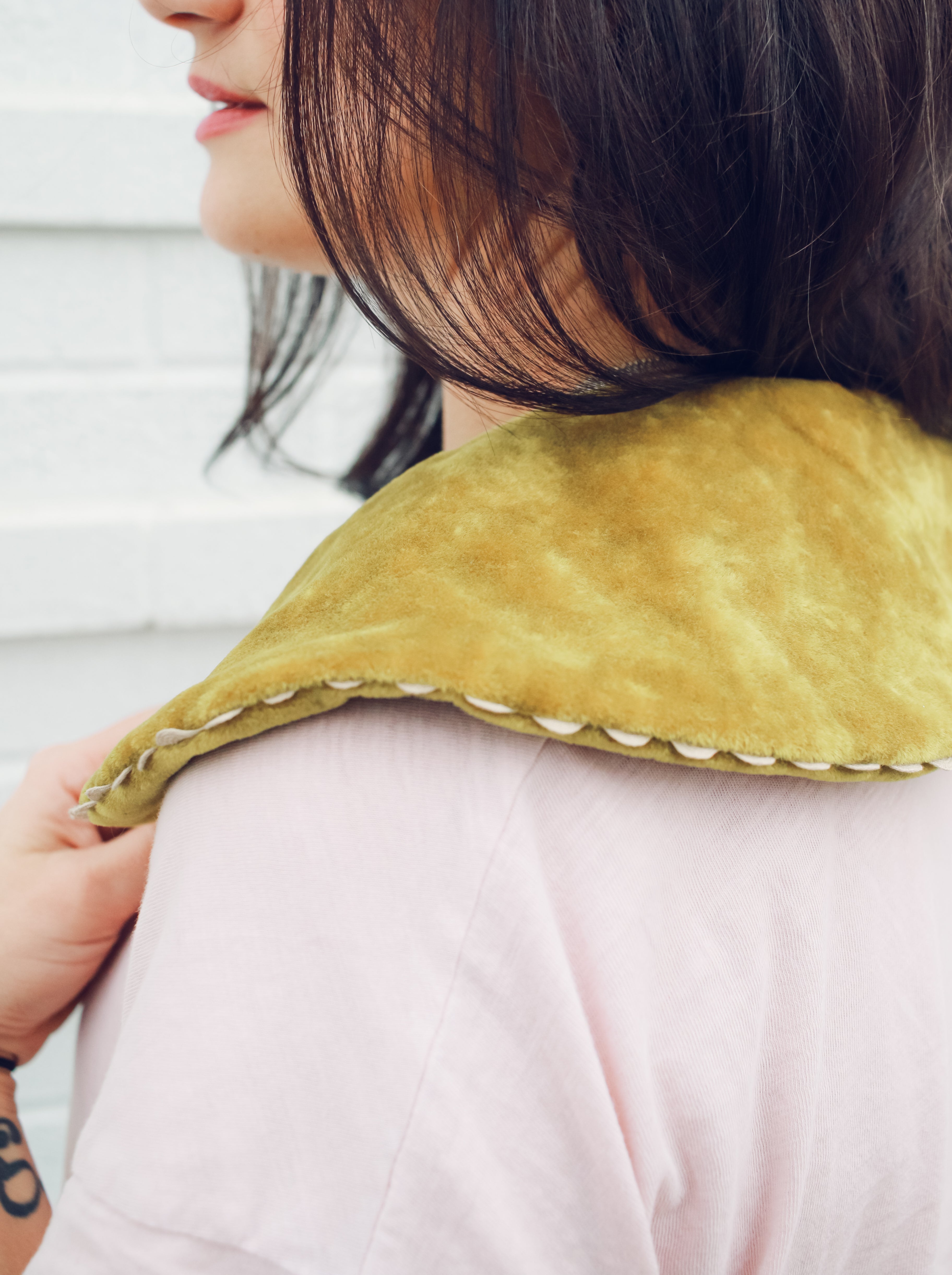 Vintage Collar (Green Velvet with Scallop)